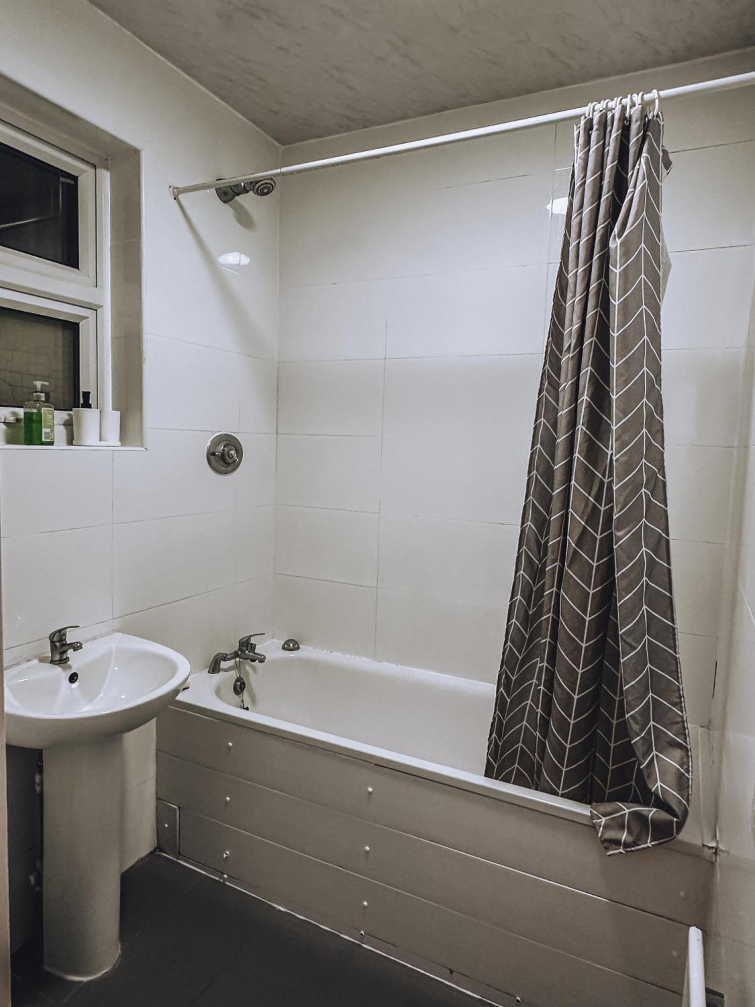 Spacious 3 Rooms In Tooting London Exterior foto