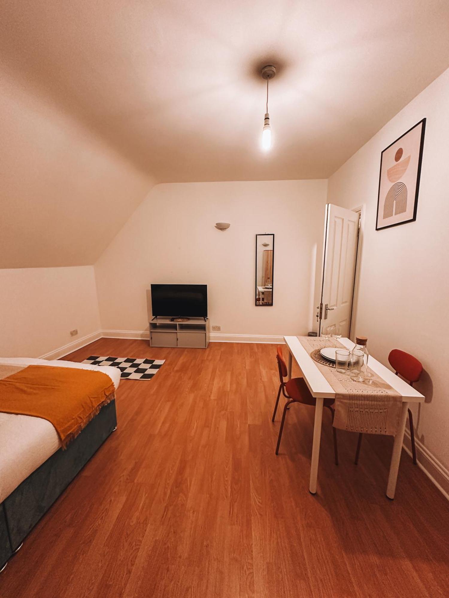 Spacious 3 Rooms In Tooting London Exterior foto